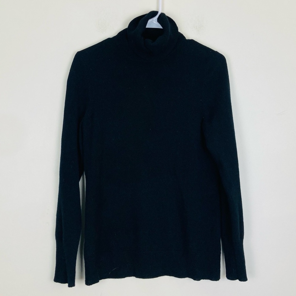 Alex Marie classic black 100% cashmere turtleneck sweater. Size medium.